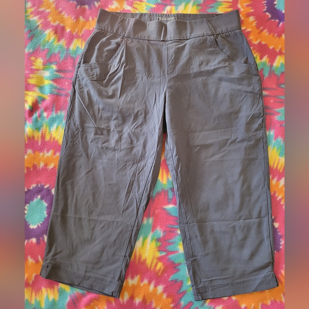 Columbia Women's Capri pull on pants